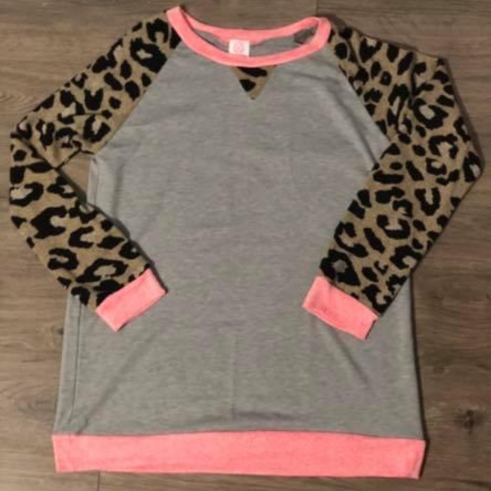 Leopard print sweater!